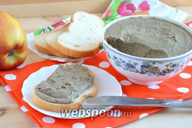Фото Паштет из куриной печени с портвейном и яблоком