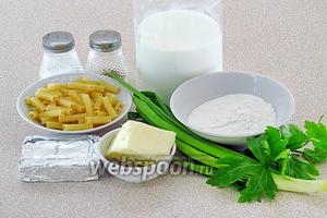 Для приготовления супа нужно взять молоко, макаронные изделия, сырок плавленый (типа «Дружба»), сливочное масло, муку высшего сорта, зелёный лук, зелень петрушки, чёрный молотый перец и соль. Я приготовила суп из половины ингредиентов.