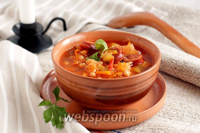 Фото Фасолевый суп с кислой капустой и колбасками