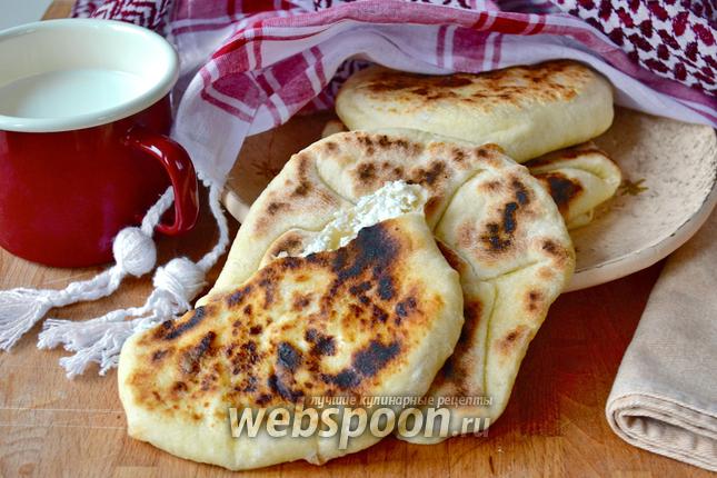 Фото Лепёшки Наан с сыром (Cheese Naan)