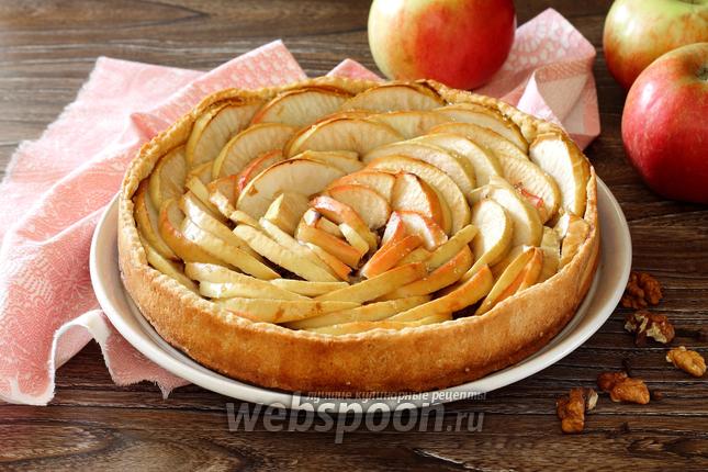 Фото Тарт с яблоками и орехами