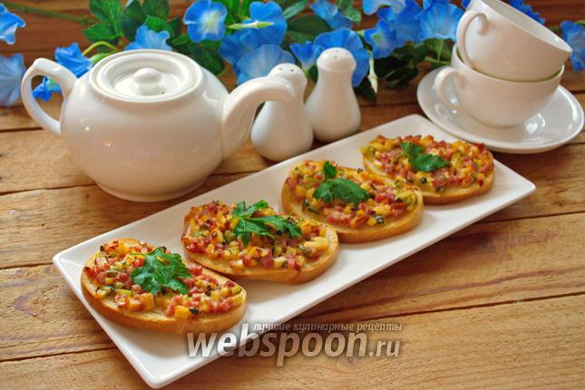 Фото Горячие бутерброды с колбасным сыром