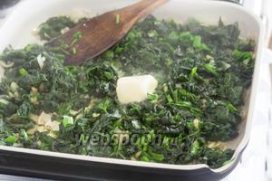 Опционально добавляем кусочек сливочного масла (60-80 г). Так будет вкусней, но это делать не обязательно.