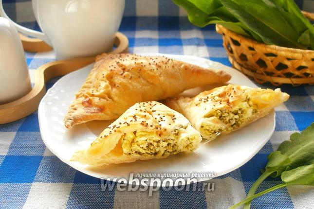 Фото Слойки с творогом и щавелем