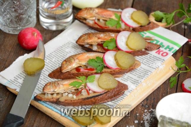 Фото Бутерброды с копчёной барабулькой