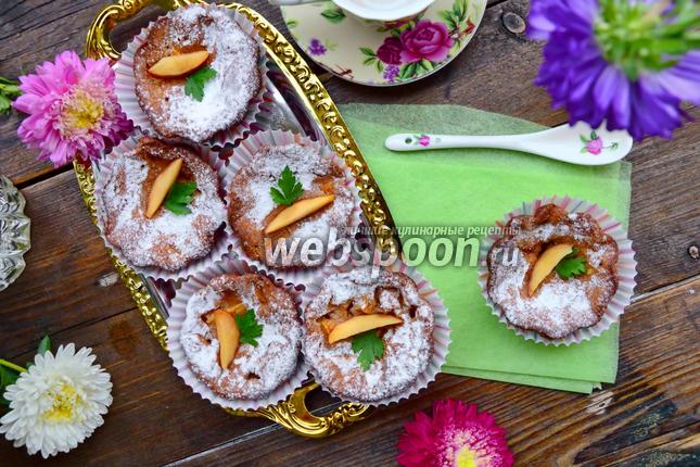 Фото Маффины с персиками