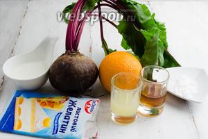 Чтобы приготовить мусс, нужно взять свёклу, сок апельсина, сок лимона, вино Мадера, воду, желатин, сахарную пудру, сливки.