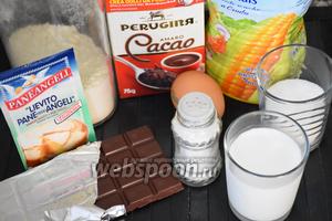 Для приготовления маффинов нам понадобится мука, сахар, какао порошок, шоколад, разрыхлитель, молоко, соль, кукурузное масло и мультиварка.