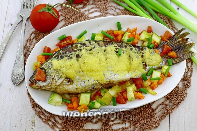 Фото Карась с овощами под сырной корочкой