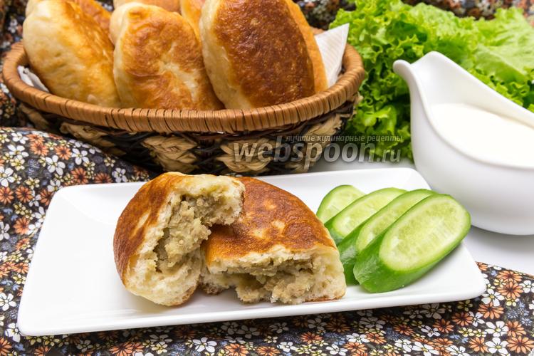 Фото Жареные пирожки с картофелем и куриной печенью