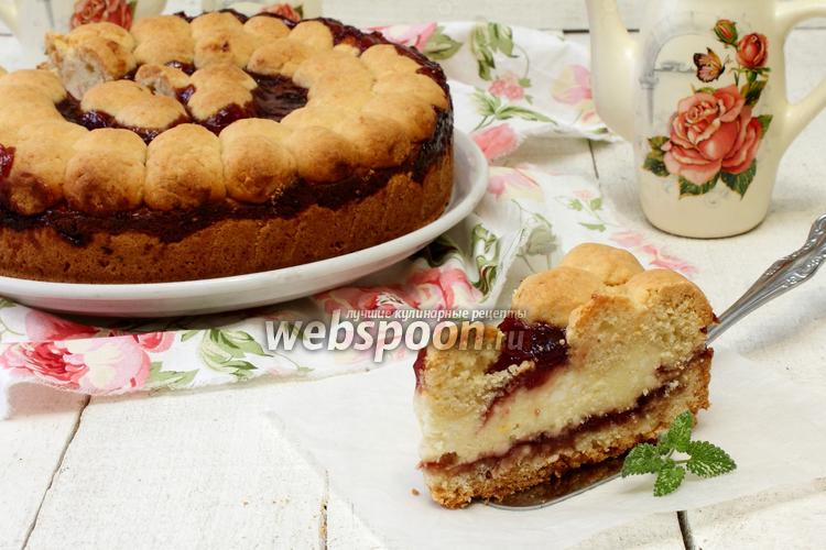 Фото Творожный пирог с пудингом и вишнёвым джемом