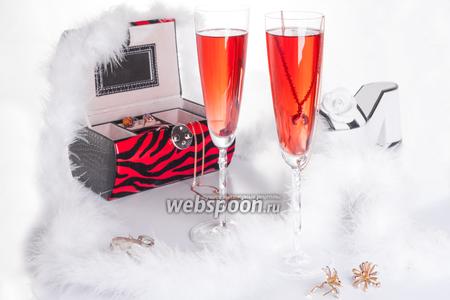 Фото рецепта Коктейль Кир Рояль