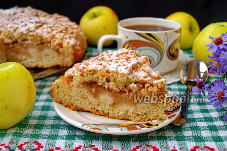Фото Тёртый пирог с яблоками