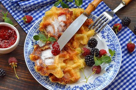 Фото рецепта Сырники в вафельнице