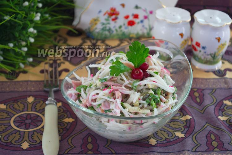 Фото Сочный салат с редькой и бужениной