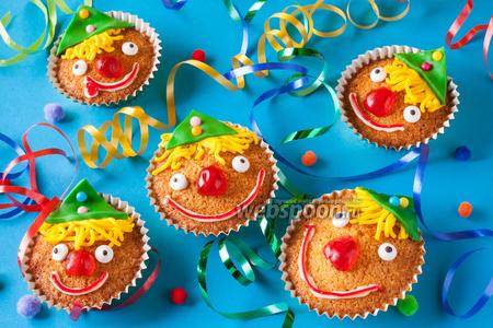 Фото рецепта Детские маффины «Клоун»