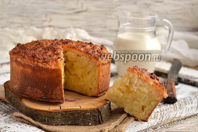 Фото Ананасовый пирог с кокосовой шапочкой