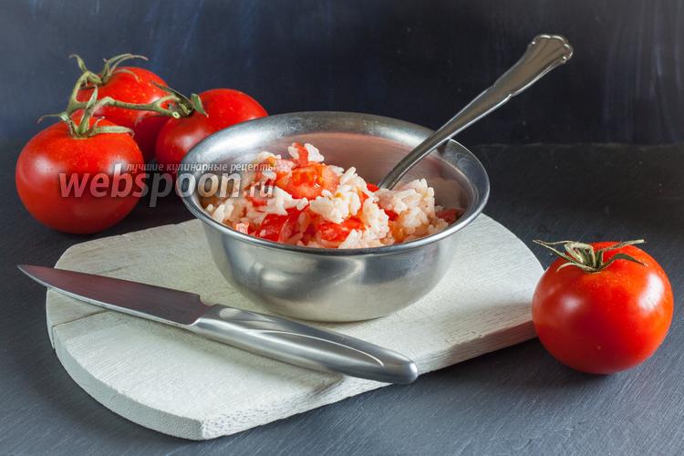 Фото Тёплый салат с рисом и помидорами