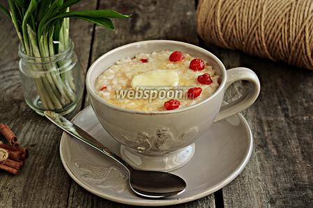 Фото рецепта Рисовый пудинг на топлёном молоке с вишней