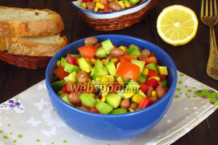 Фото Овощной салат с красной фасолью