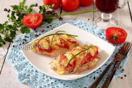 Фото рецепта Куриные отбивные с помидорами в духовке