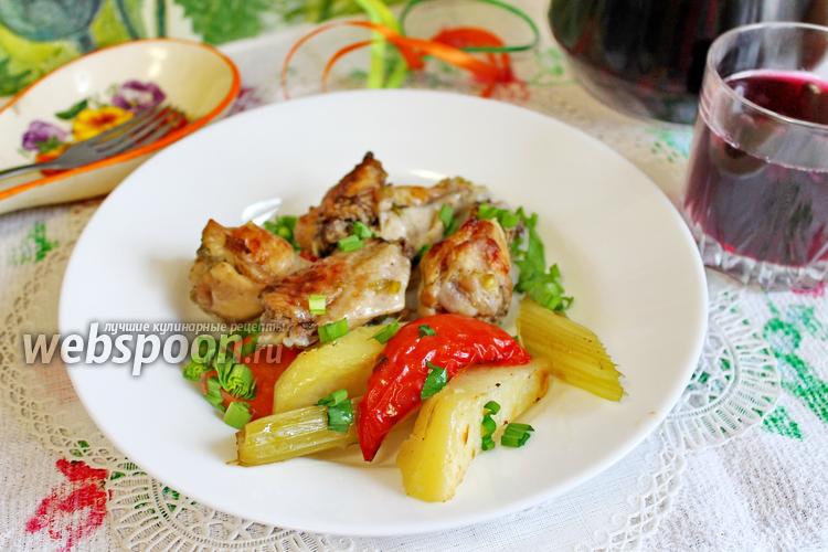 Фото Жаркое с курицей и овощами в духовке