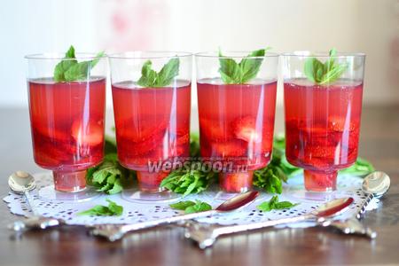 Фото рецепта Клубничное желе