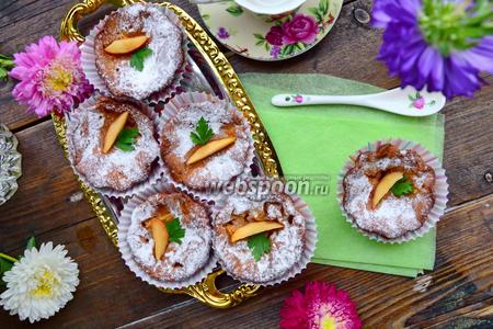 Фото рецепта Маффины с персиками