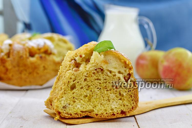 Фото Лимонный пирог с белой смородиной и яблоком