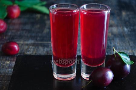 Фото рецепта Компот из алычи