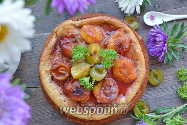 Фото Пирог с яблоками и сливами