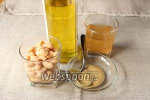 Для приготовления майонеза нам понадобится консервированная белая фасоль (или отварная), рассол, горчица, оливковое масло.