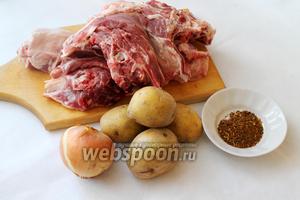 Для приготовления кабоб, взять баранину на косточке, картофель, лук, думбу (свежий бараний жир), пряности, соль, яблочный уксус (по желанию).