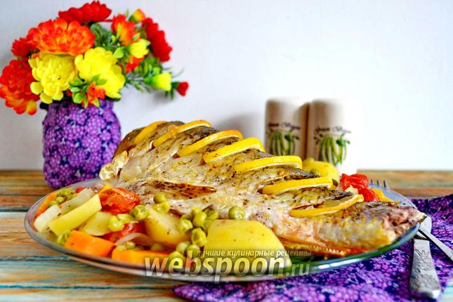 Фото Карась в духовке с картошкой