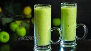 Фото рецепта Зелёный напиток из авокадо и яблока