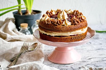Фото рецепта Шоколадный торт с безе