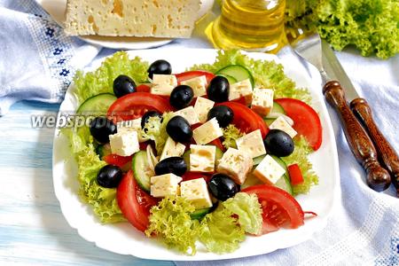 Фото рецепта Греческий салат с брынзой