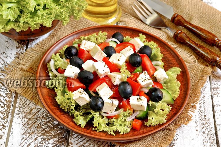 Фото Греческий салат с Фетаксой