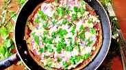Фото рецепта Пицца на кефире на сковороде