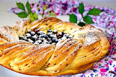 Фото рецепта Пирог с черникой и сливочным сыром