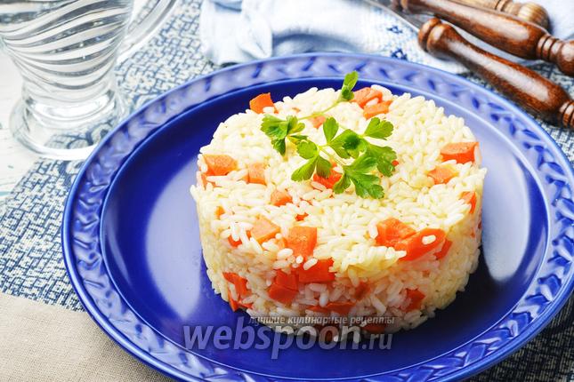 Фото Морковь тушёная с рисом