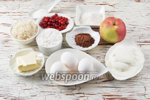 Для работы нам понадобится пшеничная мука, сливочное масло, разрыхлитель, яйца, сахар, ванильный пудинг, какао, сметана, клюква, яблоки.
