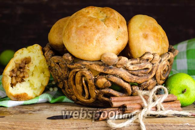 Фото Булочки с яблоком и корицей