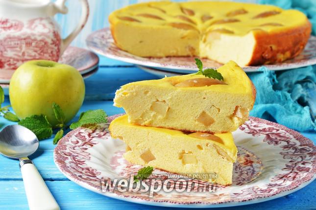 Фото Творожная запеканка с яблоками в мультиварке