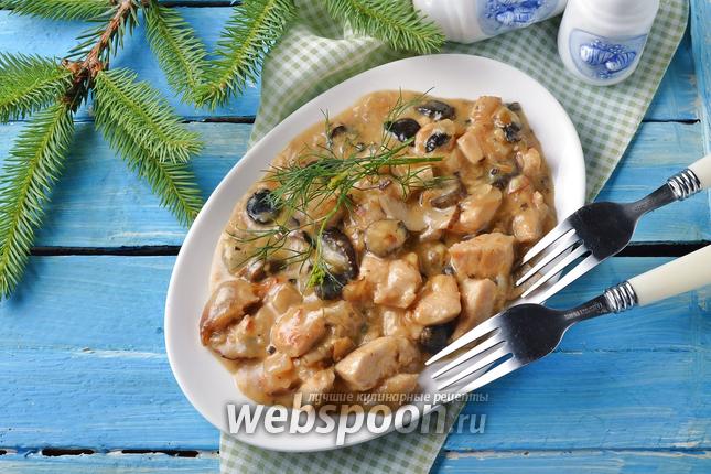 Фото Жульен в мультиварке с курицей и грибами