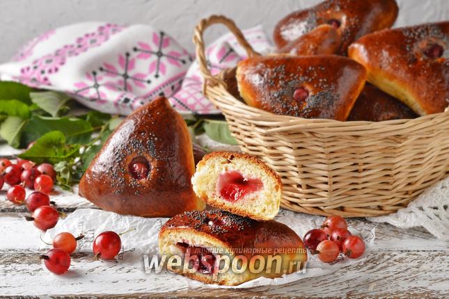 Фото Пирожки с крыжовником