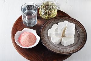 Для работы нам понадобится фруктовое желе (1 пачка, 90 г), маршмеллоу, вода, подсолнечное масло.
