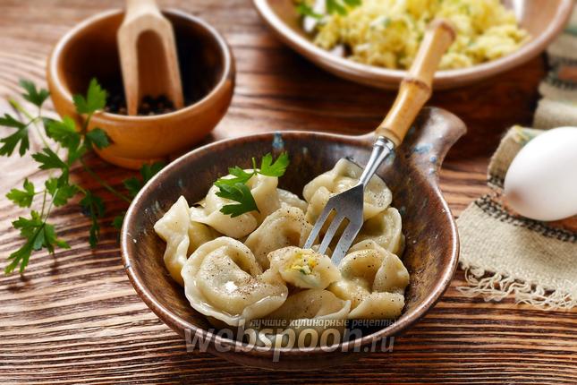 Фото Пельмени с сыром и яйцами