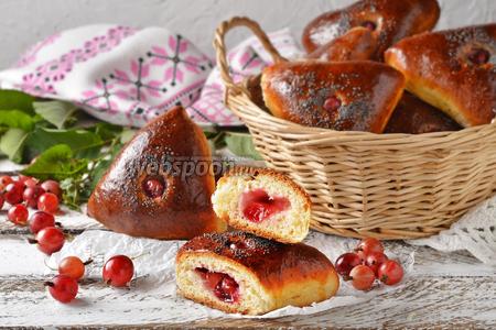 Фото рецепта Пирожки с крыжовником
