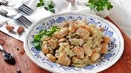 Фото рецепта Капуста тушёная с грибами и фасолью